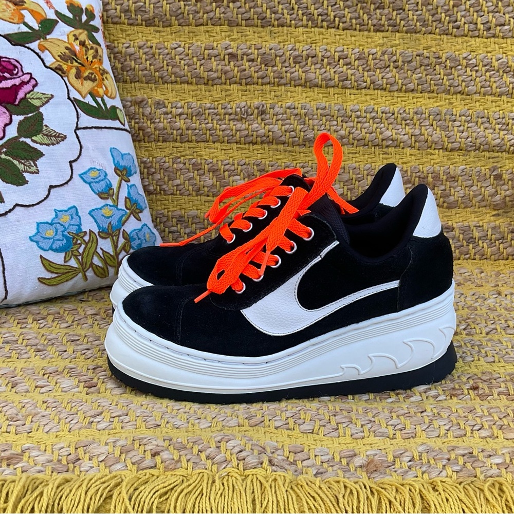 Amazing Y2K Spice Girls Suede Platform Sneakers 
Size 8.5